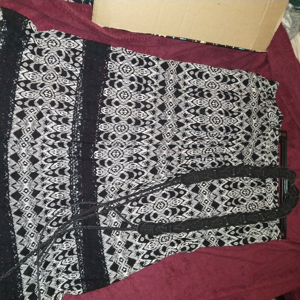 Faded Glory XL skirt and belt